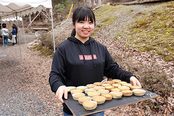 上手に焼き上がりました。数は全部でなんと200個！