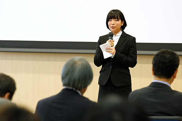 1年間の活動を振り返る川岡さん。「社会で必要な力をJCDの活動を通して学べていると実感しています」