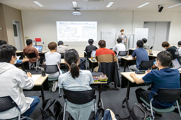 実習を通じ、持続可能な地域社会形成に貢献する能力の育成を目的としています