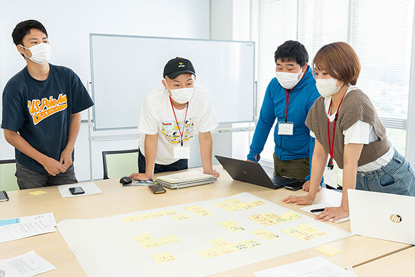 「路地裏が面白いよね」「住んでみたい人もいるかな」