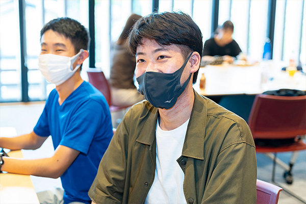 広島工大・岡田さん（広島県立大門高等学校出身／広島県）「優秀な人たちがいろんな意見を出すので、テーマを深められました」