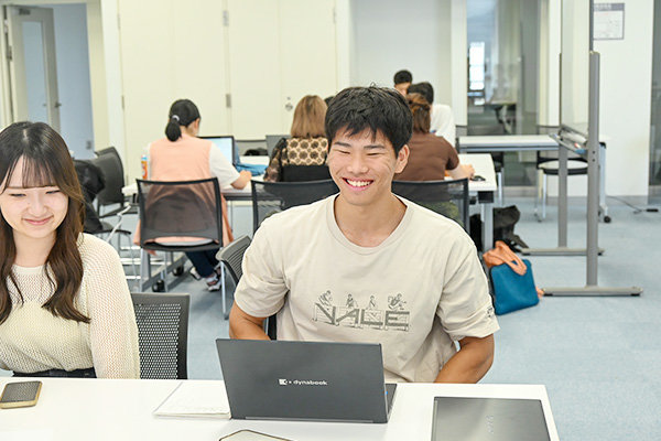 広島工大・植松さん（広島県立廿日市高等学校出身／広島県）「大学もバラバラの班をまとめるリーダーを任され、自信がつきました」