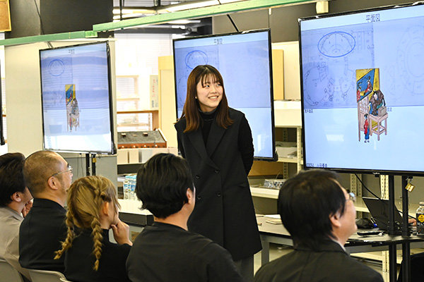 1年次生の小田さん（広島県立広島井口高等学校出身／広島県）のタイトルは「湯屋」。桶をモチーフに建築プランを作成した