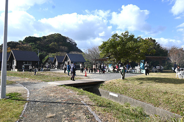 会場になったのはキャンプ場『のんびらんどうましま』