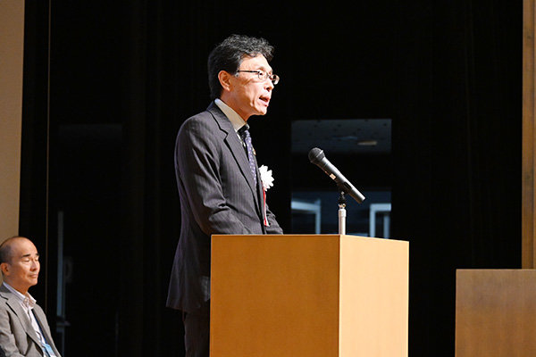 かつては長坂学長も学生と共に積極的に参加していた思い出深い大会だという