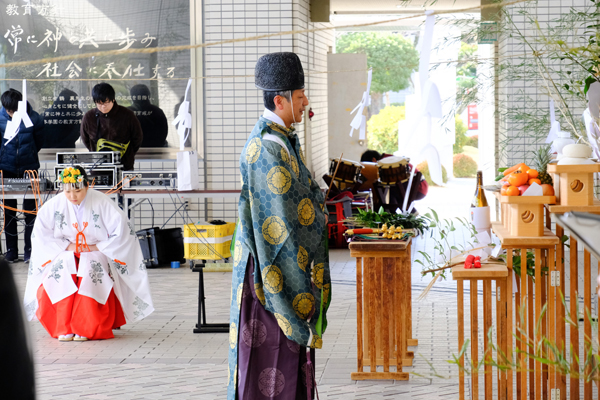 本学の鏡開きで初めて斎主を務めていただいた松原宮司