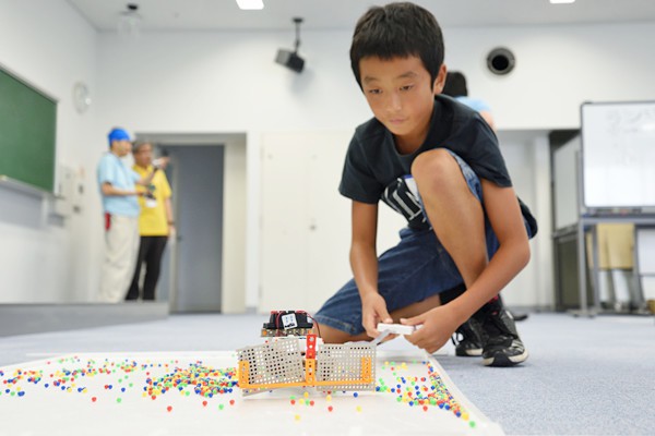 「完成させるのは難しかったけれど、普段はできないことができて良かったです」と何回もチャレンジ！