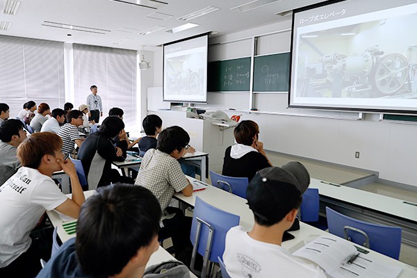 動画への学生の注目度は高い