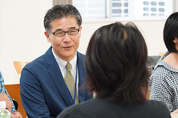 昼食会は終始穏やかに進み、楽しく会話を弾ませていました。