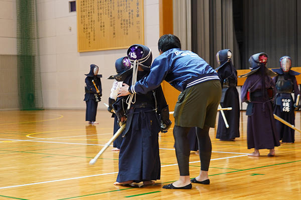 大会中も困っている子を見つけると、優しく声をかけサポートしていました。